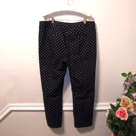 Elle Black & White Polka Dot Mid Rise Cropped Chinos - Picture 5 of 10